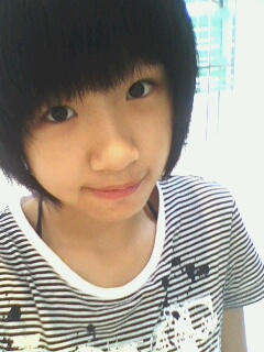 内地13岁女生自拍-照片展示-可爱小女孩 - powered by